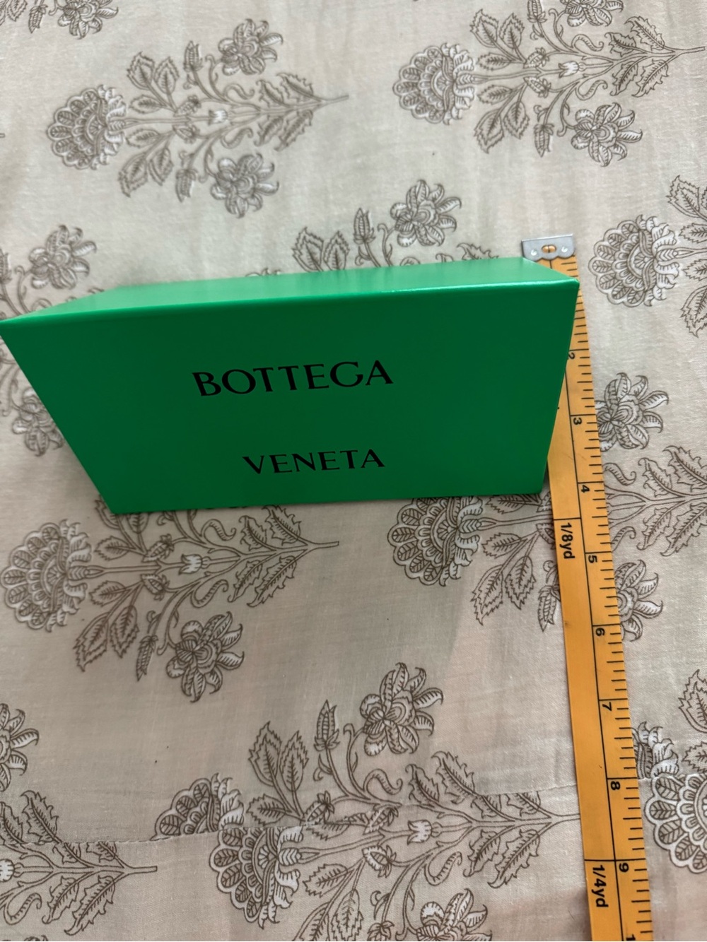 Bottega Veneta leather sunglasses case with sunglasses wipers